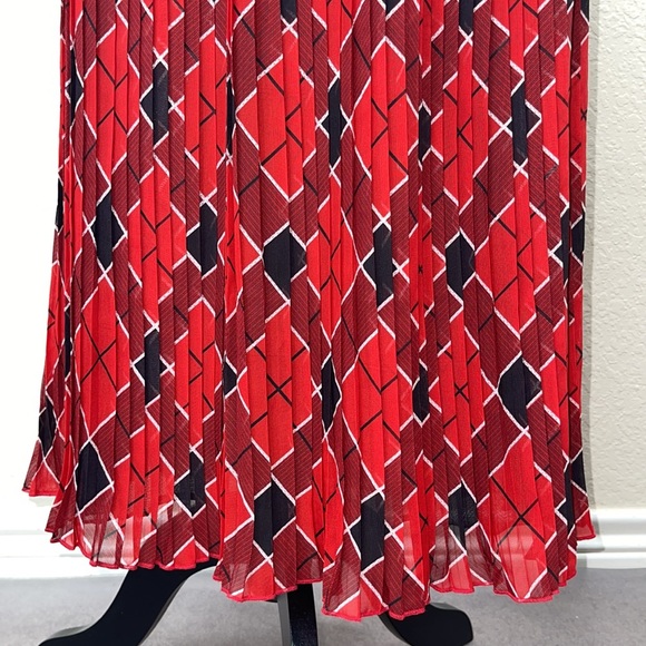 Women’s Plus Size Red Maxi Skirt Checkered Plaid Christmas Print Vintage Pleated - Picture 7 of 17
